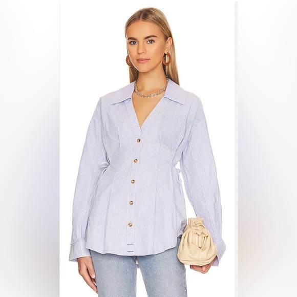 NWT Marten Oxford Stripe Top in Blue Combo
FREE PEOPLE size S - Picture 1 of 7